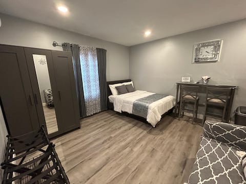 Top Airbnb: Spoonbill Paradise in Ventura