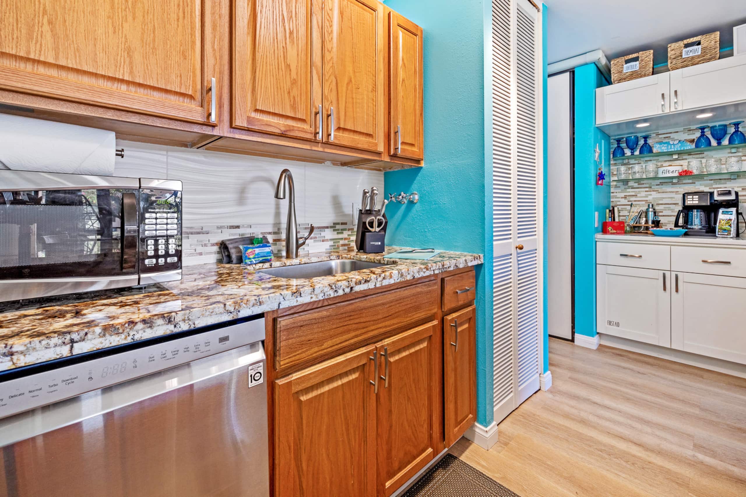Condo in Kihei · ★4.98 · 1 bedroom · 2 beds · 1 bath - Image 12