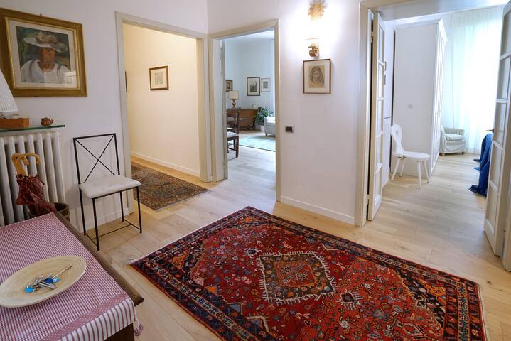 Apartment, in the very heart of Florence gallery image 5
