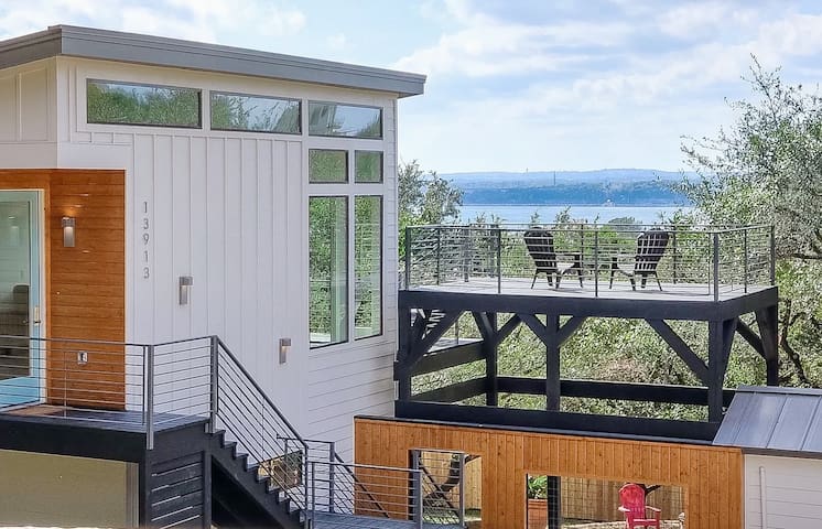 Walk to Lake Travis, Cowboy Pool, Lake Views