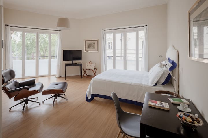 Tiber Island View – Trastevere, Campo de’ Fiori