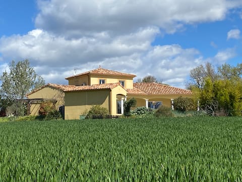 Marie's House – Jacuzzi and Swimming Pool