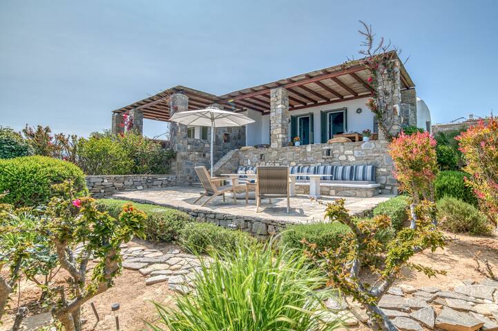 Villa Vino – Calme Cycladique