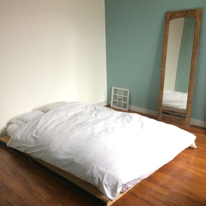 La chambre bleue / Blue room