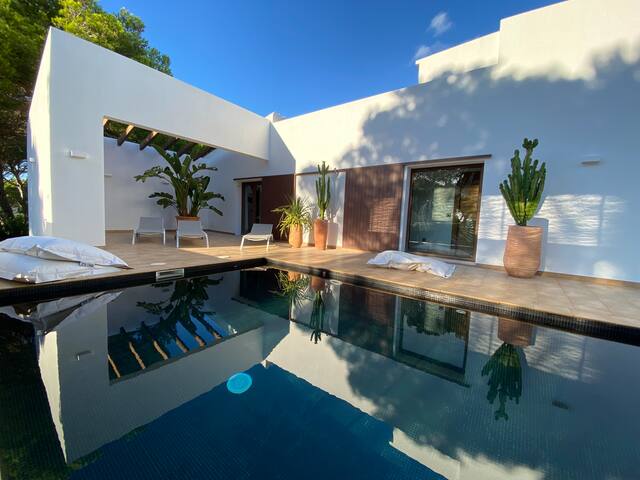 Maison au calme avec piscine gallery image 3