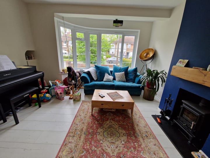 Stunning Village Home 30 Min From London - Epsom