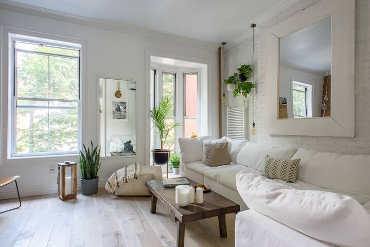 Stunning Luxury Townhouse – Cobble Hill gallery image 3