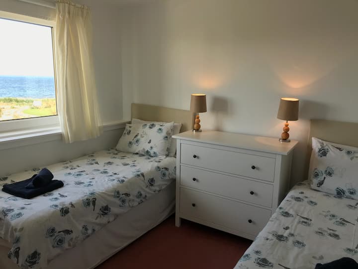 Dvojposteľová izba na poschodí s výhľadom na more
