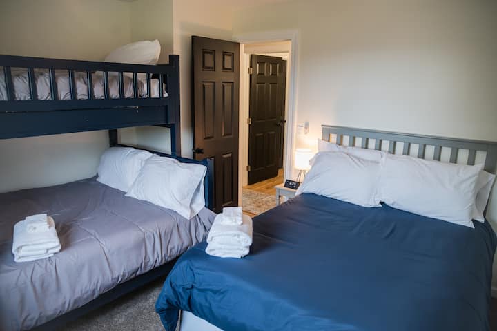 Bedroom 3 with full bed and bunk beds- full on bottom, twin on top