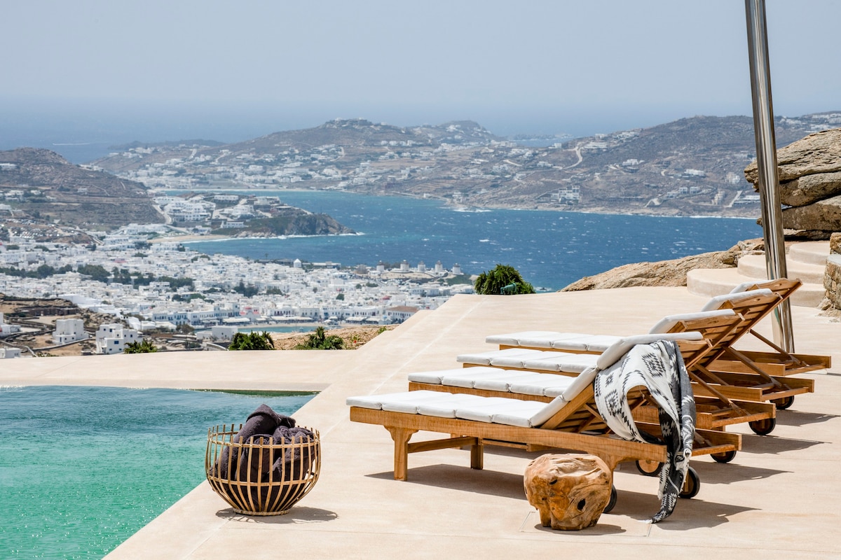 Agios Ioannis Diakoftis Luxury Villas & Vacation Rentals | Airbnb Luxe |  Luxury Retreats