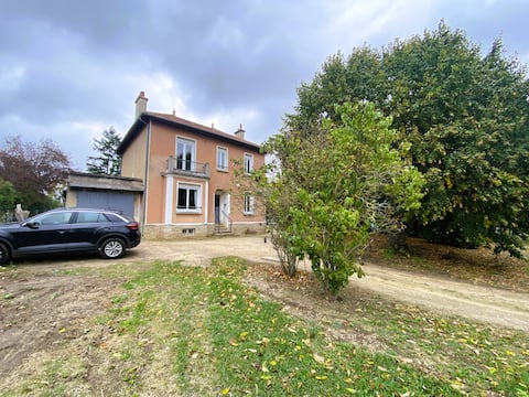 Renovated 1930s house with pool