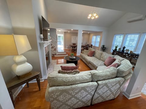 New Jersey home, close to New York City Fun!