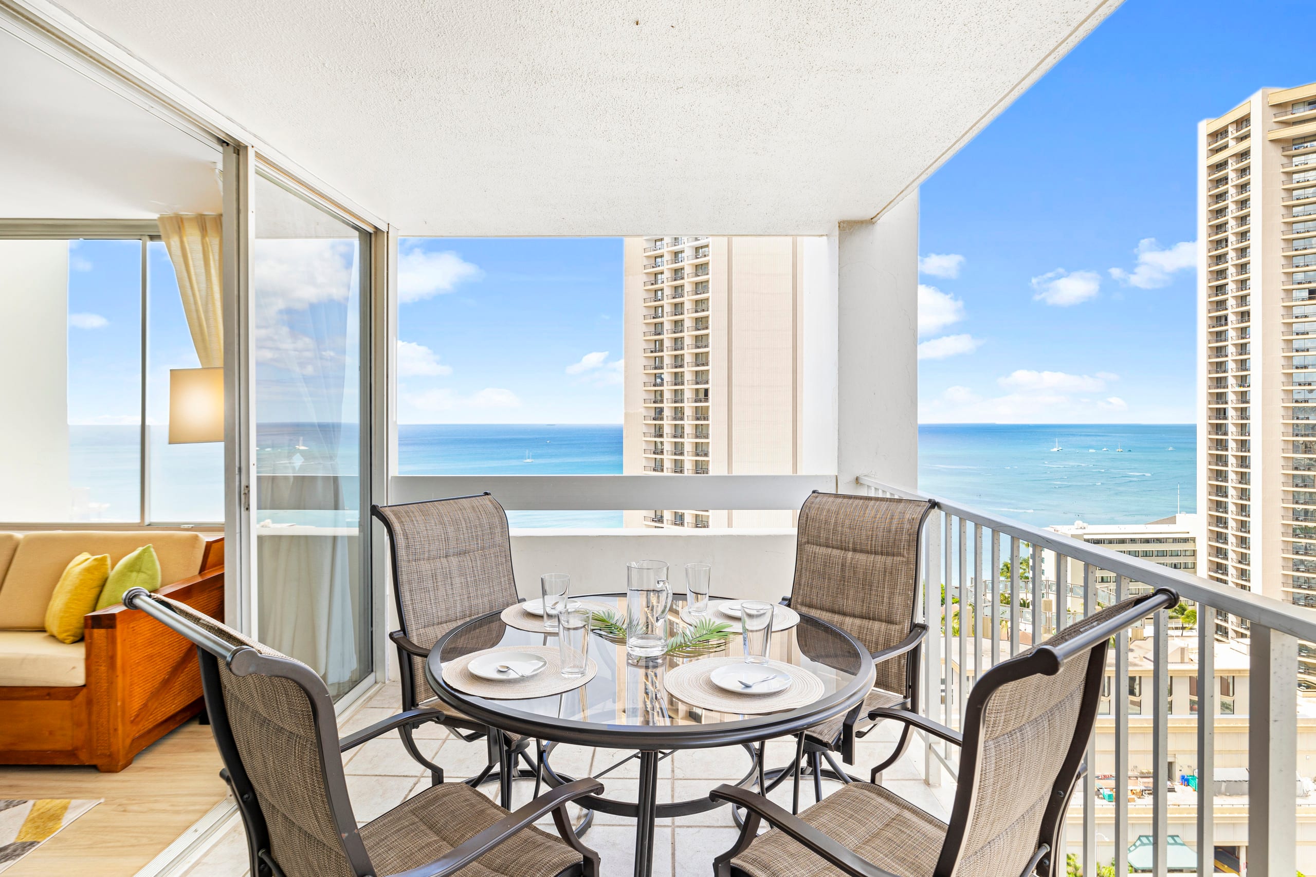 Condo in Honolulu · ★4.79 · 1 bedroom · 2 beds · 1 private bath - Image 23