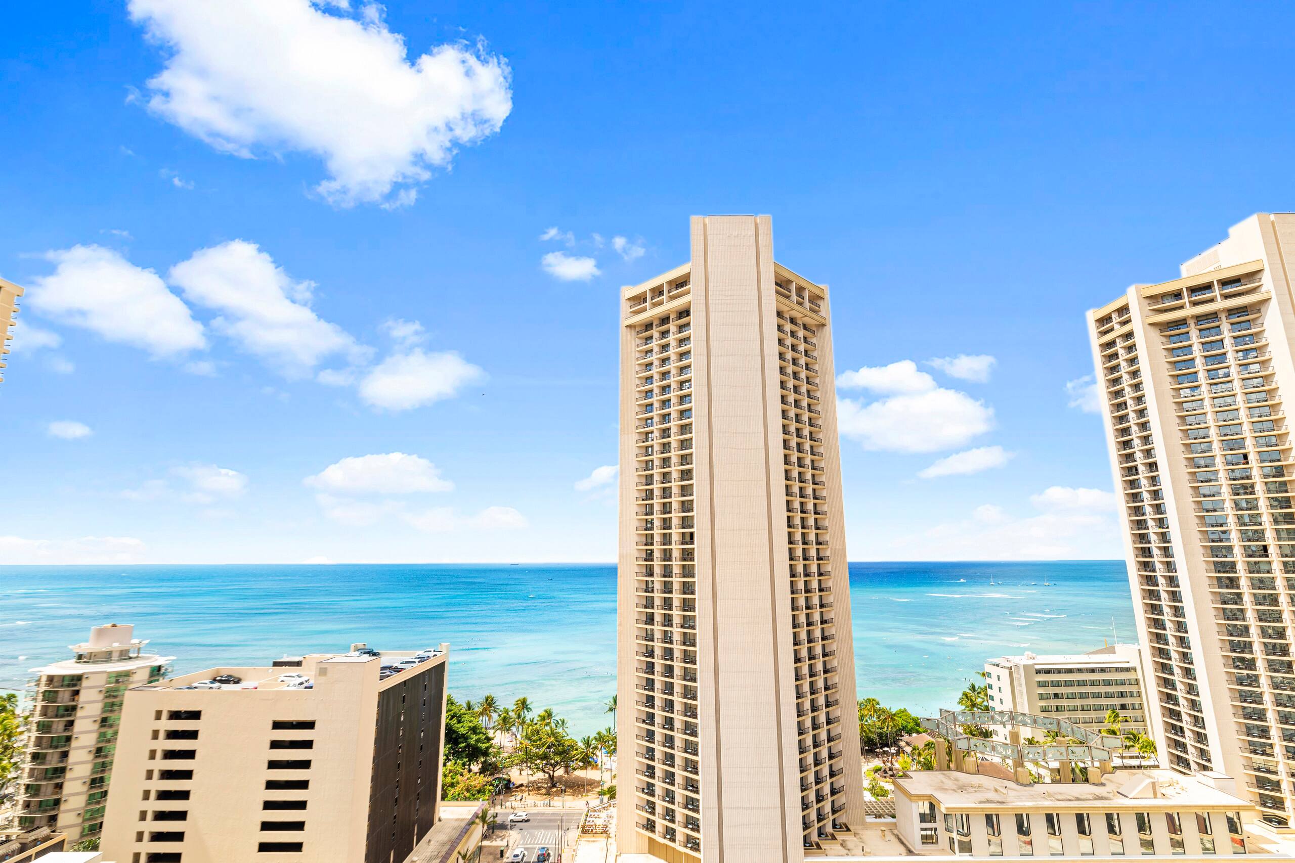 Condo in Honolulu · ★4.79 · 1 bedroom · 2 beds · 1 private bath - Image 27