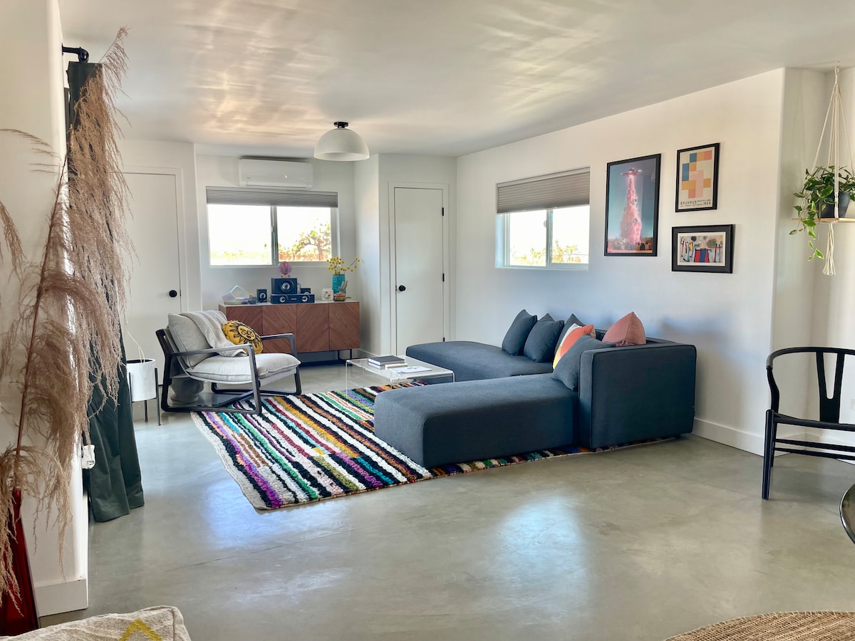 Top performing Airbnb: Serenity Now / Hot tub+CowboyTub+Hammocks in Homestead Valley