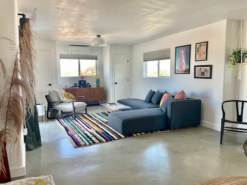 Top performing Airbnb: Serenity Now / Hot tub+CowboyTub+Hammocks in Homestead Valley
