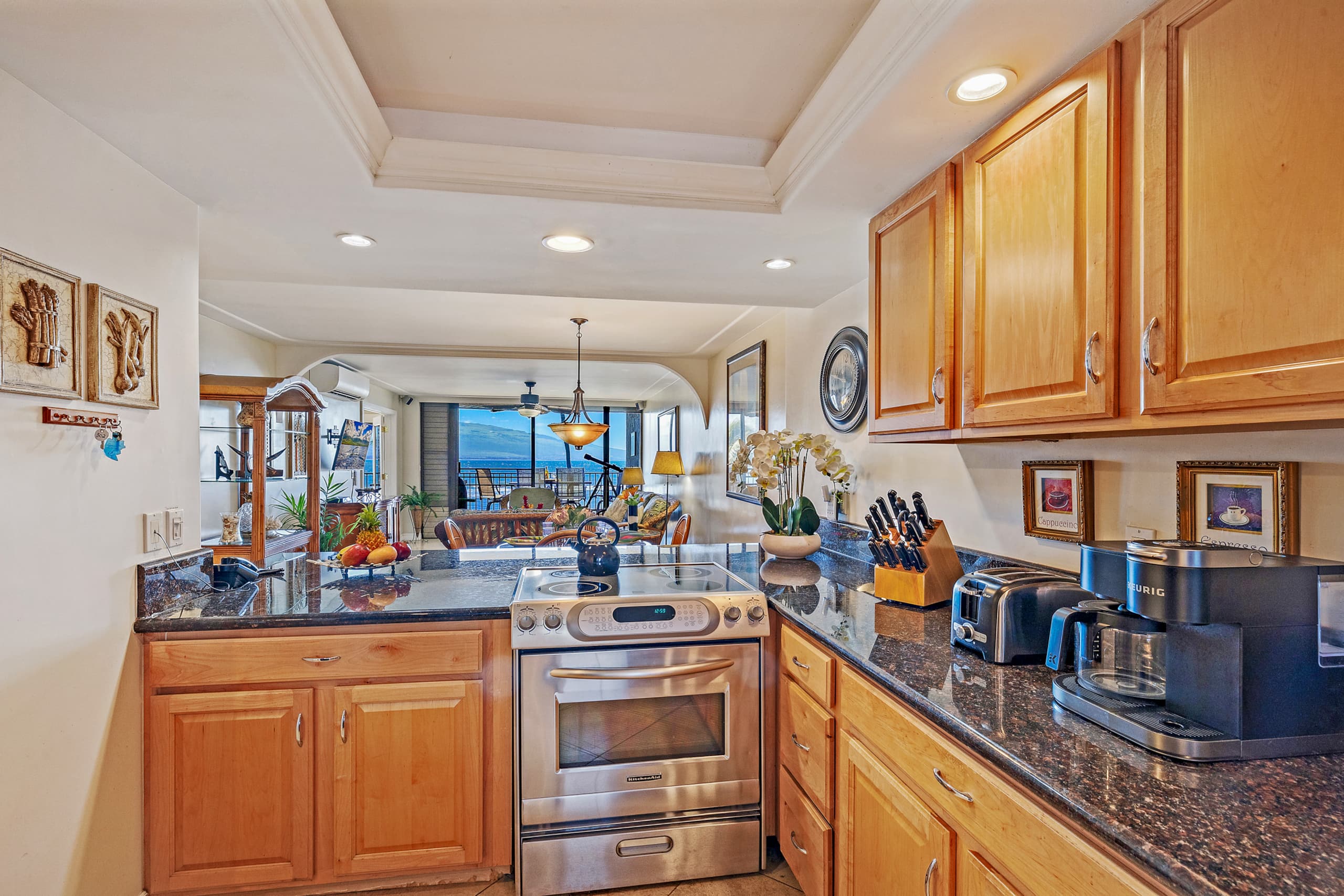Condo in Wailuku · ★4.82 · 2 bedrooms · 3 beds · 2 baths - Image 11