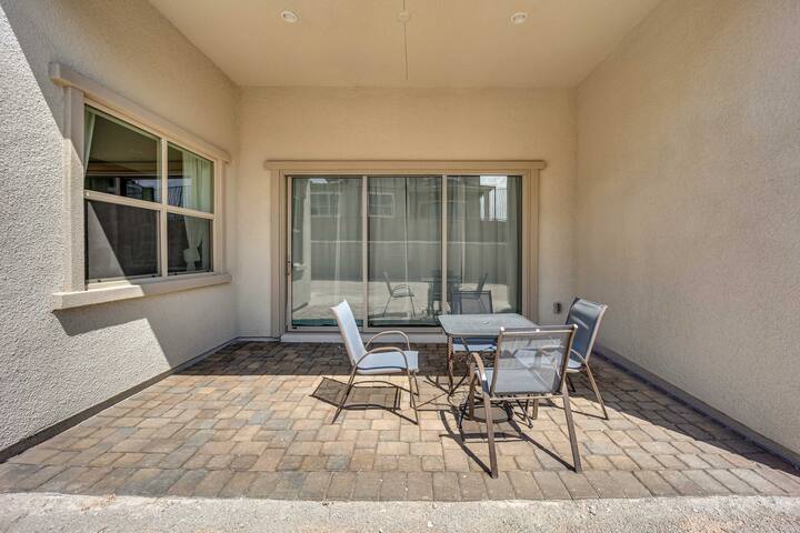 Modern Summerlin Gem | EV Charger | 1-Story gallery image 5