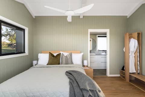 Lumeah Cottage on the Granite Belt