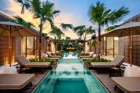 Montana Tropical 6BR Villa w/Gym, Infinity Pool