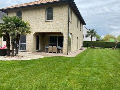 Woning bij Tomorrowland voor 8 personen!