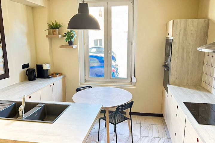 Roof (B Corp™) managed Airbnb listing 1