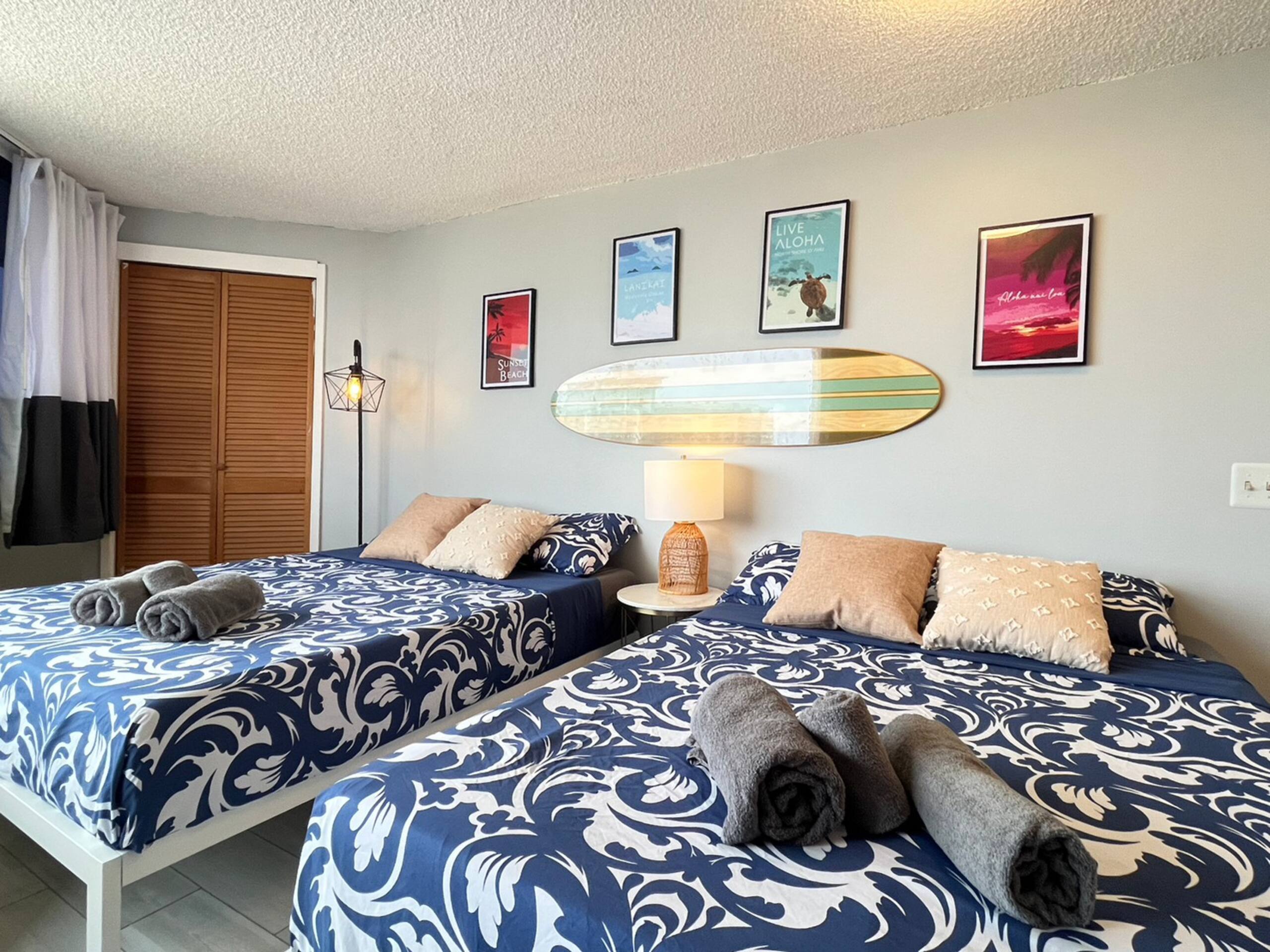 Condo in Honolulu · ★4.66 · 1 bedroom · 2 beds · 1 shared bath - Image 12