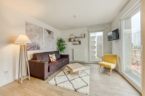 Cosy T2 with balcony -RER B/Paris