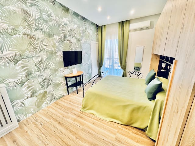 Struttura Panoramica con Vista Mare e sulla Città gallery image 4