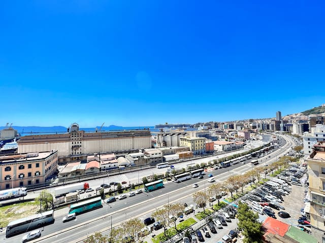 Struttura Panoramica con Vista Mare e sulla Città gallery image 5