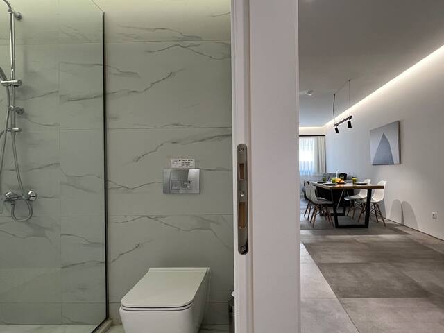 The Dazzling Glimpse Acropolis Suites 304 gallery image 5