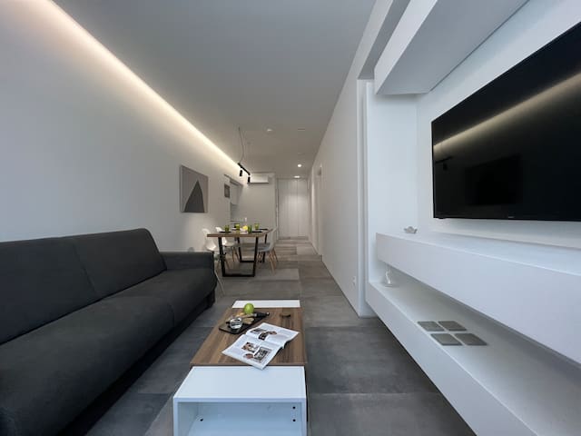 The Dazzling Glimpse Acropolis Suites 304