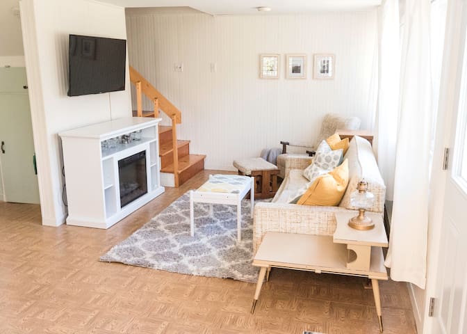 Rustic Retreat- Bois Joli Beach