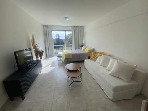Bright and cozy fully renovated studio