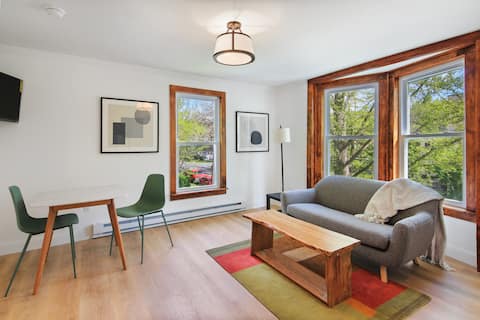 Popular Airbnb listing: NY Suite | Downtown walk to Commons | Free Parking in Ithaca