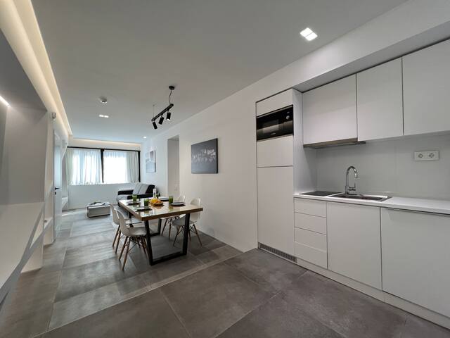 The Dazzling Glimpse Acropolis Suites 302 gallery image 5