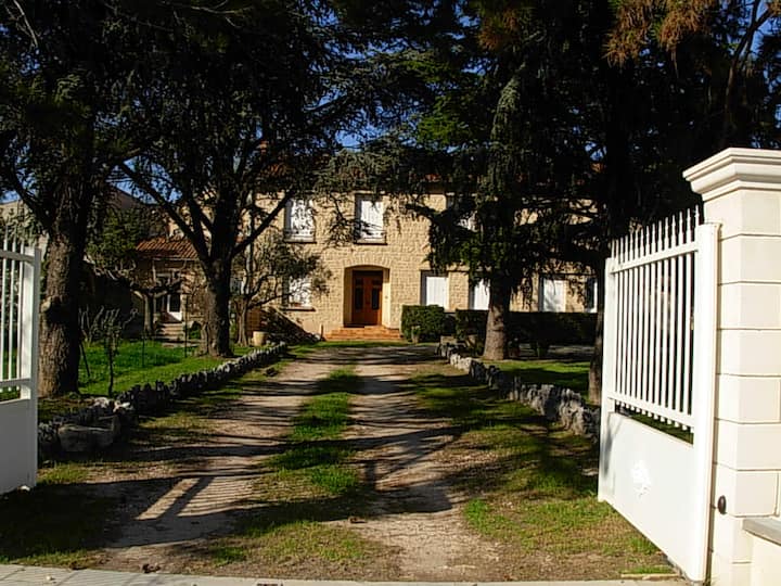 Gîte 160 M2 Au Pied Du Ventoux - Venasque
