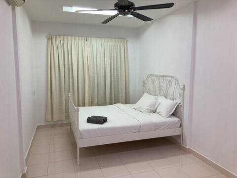 Anson Impiana 4BR Homestay