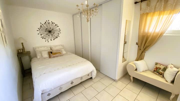 Chumba cha kulala 2 kitanda cha watu wawili