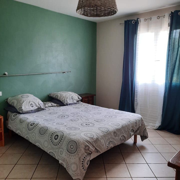 Dhomë gjumi 2