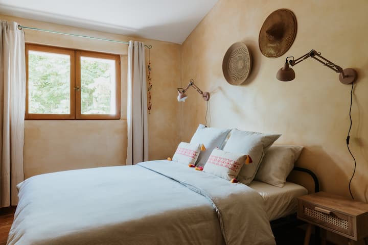 საძინებელი 1