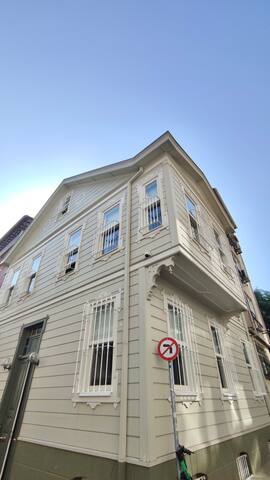 Wooden Mansion at Bosphorus neighborhood gallery image 2