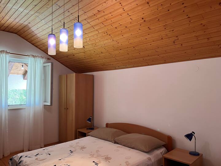 საძინებელი 1