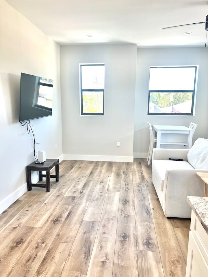 Luxury Guest Suite: 1.9 Mi To Downtown & Beach! - Naples, FL