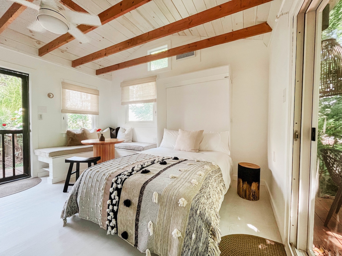 A restful nights sleep on a comfy memory foam bed.