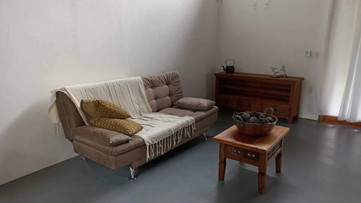 მისაღები ოთახი