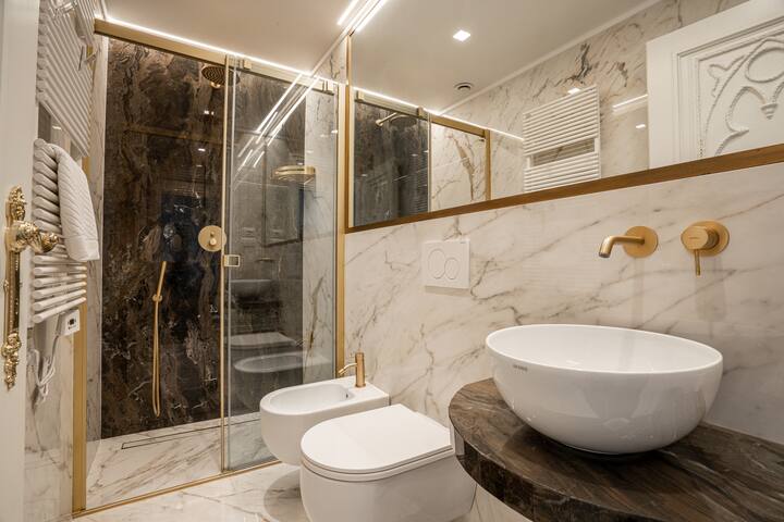 Perfect for Couples and Familie Elegance and Style gallery image 3