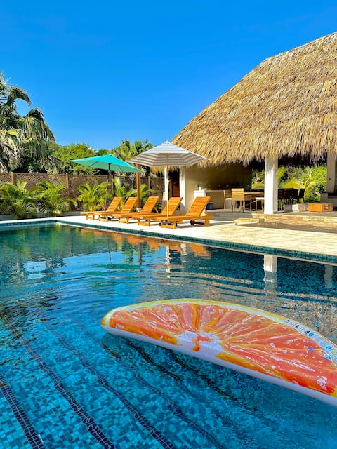 Luxurious house with a large pool