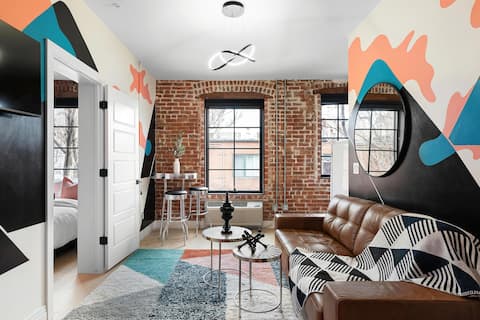 Popular Airbnb listing: Johnny Draco Art Suite 203 in Civic Center
