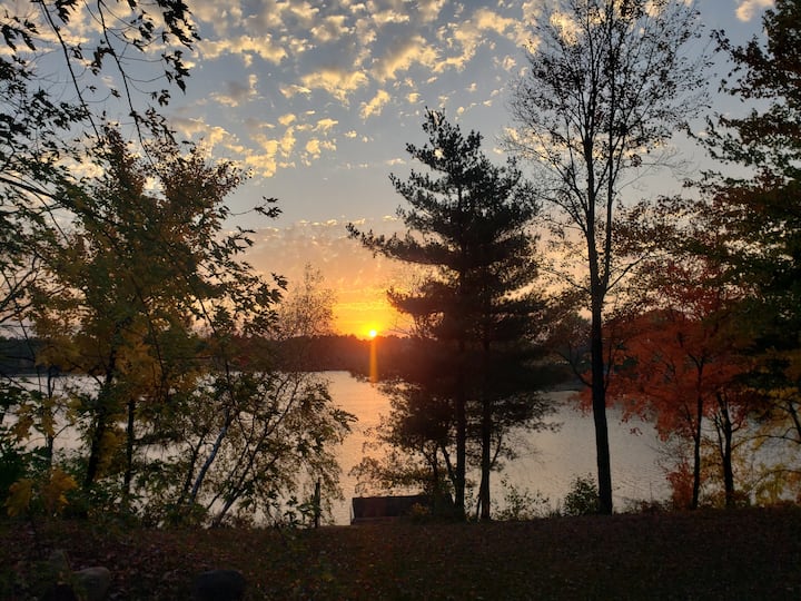Sunset View on Lake Wissota Houses for Rent in Chippewa Falls